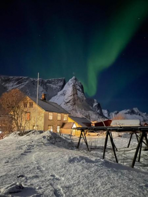 Det Gamle Hotellet Guesthouse